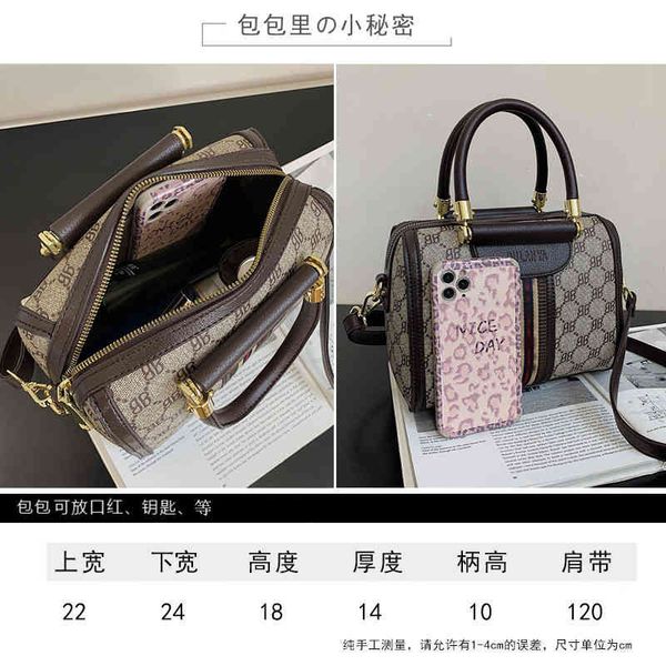 purse sale new boston vintage women's bag versatile handbag large capacity one shoulder messenger pillow bag
purse sale new boston vintage women's bag versatile handbag large capacity one shoulder messenger pillow bag