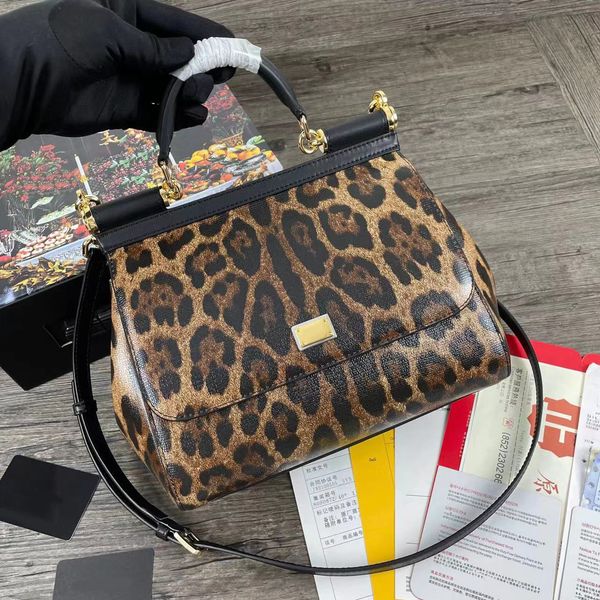 crossbody designers bag luxury handbags famous brands design fashion shoulder wallet work sling shoulder bags for women calfskin clutches
crossbody designers bag luxury handbags famous brands design fashion shoulder wallet work sling shoulder bags for women calfskin clutches