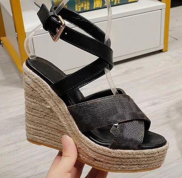 high heels new designer chaussures slippers sandals women nonslip shoes damen, Black
high heels new designer chaussures slippers sandals women nonslip shoes damen, Black
