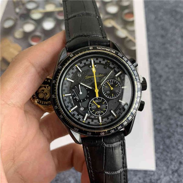 fire selling european family three eye six needle belt watch men's outdoor entertainment and leisure, Slivery;brown
fire selling european family three eye six needle belt watch men's outdoor entertainment and leisure, Slivery;brown
