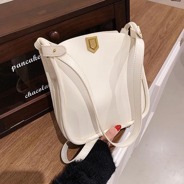 evening bags large capacity shopping totes brand women's shoulder bag pu crossbody luxury triangle lock handbags and purses female clut
evening bags large capacity shopping totes brand women's shoulder bag pu crossbody luxury triangle lock handbags and purses female clut