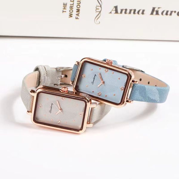 luxury womens watches designer square female student 2022 new niche design simple temperament retro small exquisite fashion trend women watc, Slivery;golden
luxury womens watches designer square female student 2022 new niche design simple temperament retro small exquisite fashion trend women watc, Slivery;golden