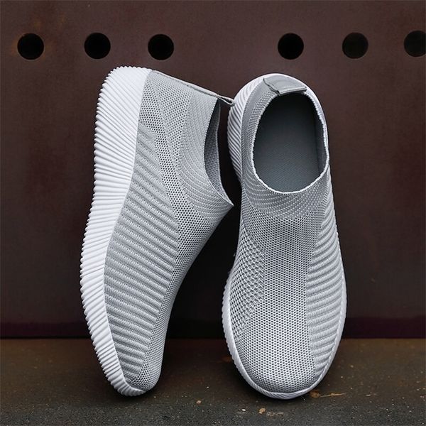 women vulcanized shoes sneakers slip on flats loafers plus size 42 walking flat 220513, Black
women vulcanized shoes sneakers slip on flats loafers plus size 42 walking flat 220513, Black