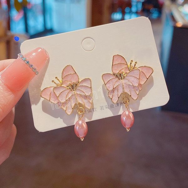 light luxury pearl butterfly versatile advanced design stud earring for women korean fashion earring birthday party jewelry gift, Golden;silver
light luxury pearl butterfly versatile advanced design stud earring for women korean fashion earring birthday party jewelry gift, Golden;silver