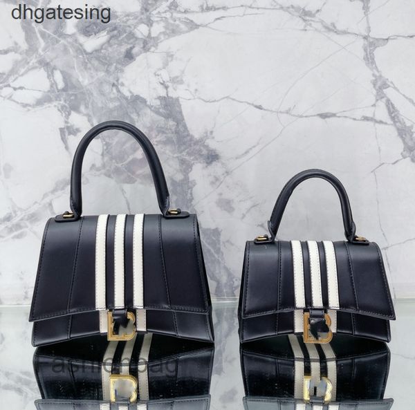 br brand shoulder italy bag crossbody balenciga bags xs hourglass handbag luxurys handbags latest runway weekly co designer women
br brand shoulder italy bag crossbody balenciga bags xs hourglass handbag luxurys handbags latest runway weekly co designer women
