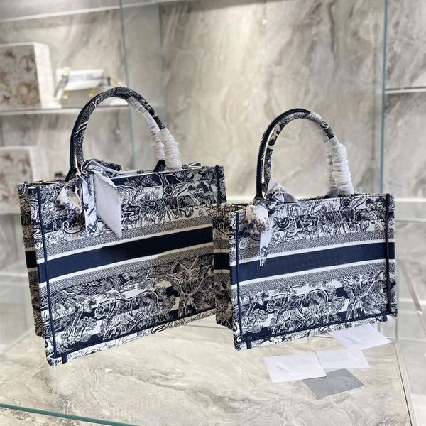 women fashion tote bags lady classic pattern handbags stylish full print shopping bag woman 41cm high capacity totes bag party designer shou
women fashion tote bags lady classic pattern handbags stylish full print shopping bag woman 41cm high capacity totes bag party designer shou