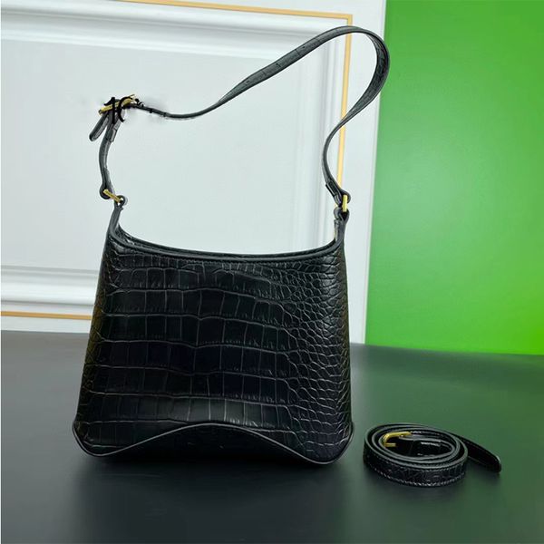 5a fashion single shoulder crossbody underarm bag 2022 cowhide leather crocodile pattern bucket bags tote handbags 22cm
5a fashion single shoulder crossbody underarm bag 2022 cowhide leather crocodile pattern bucket bags tote handbags 22cm
