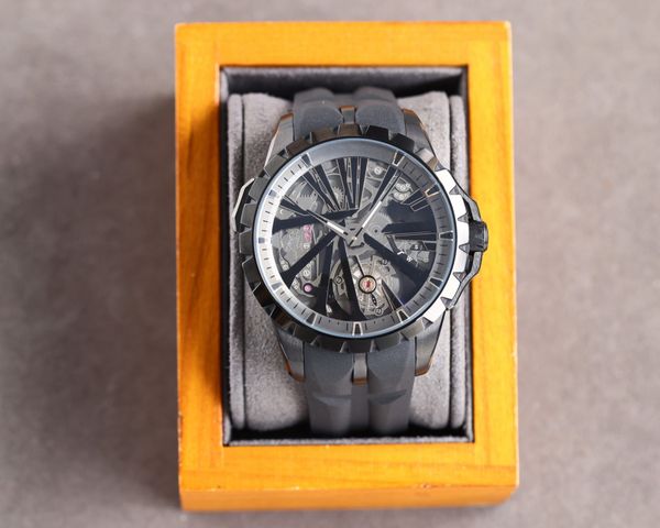 men's watch stainless steel case mechanical automatic chain sports rubber strap, Slivery;brown
men's watch stainless steel case mechanical automatic chain sports rubber strap, Slivery;brown