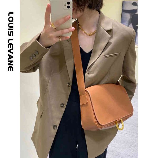 straight cow leather bag women's 2021 new autumn and winter niche design single shoulder messenger bag
straight cow leather bag women's 2021 new autumn and winter niche design single shoulder messenger bag