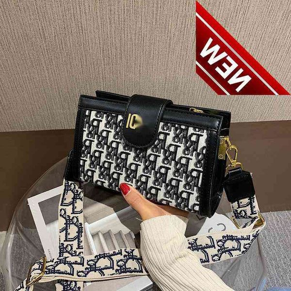 50% off discount female 2022 new korean cross carrying schoolgirl versatile single shoulder bag advanced fashion net red small square bag
50% off discount female 2022 new korean cross carrying schoolgirl versatile single shoulder bag advanced fashion net red small square bag