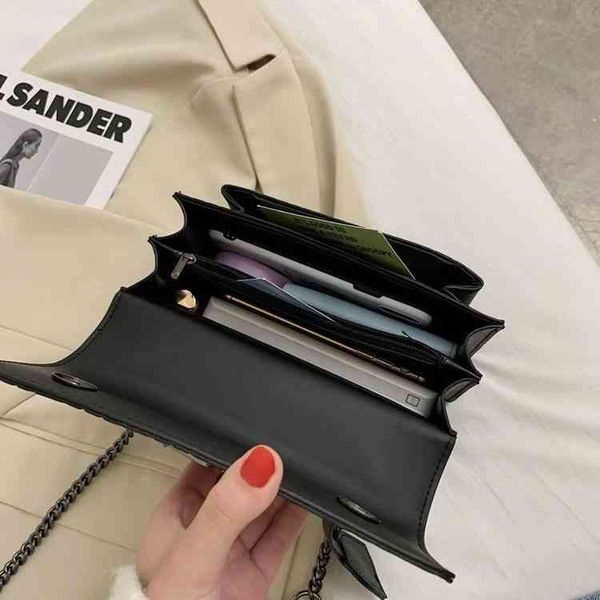 high fashion bag spring summer 2022 versatile messenger texture one shoulder small square bags retro women's handbags
high fashion bag spring summer 2022 versatile messenger texture one shoulder small square bags retro women's handbags