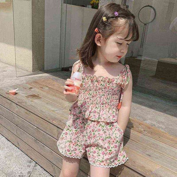 2021 summer girls floral blouse shorts suit baby foreign style camisole pants two-piece trend p4349 aa220316, White
2021 summer girls floral blouse shorts suit baby foreign style camisole pants two-piece trend p4349 aa220316, White