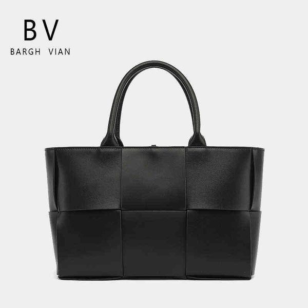 designer bottegass handbags venetas genuine new woven large lattice tote leather handbag capacity m5tu
designer bottegass handbags venetas genuine new woven large lattice tote leather handbag capacity m5tu