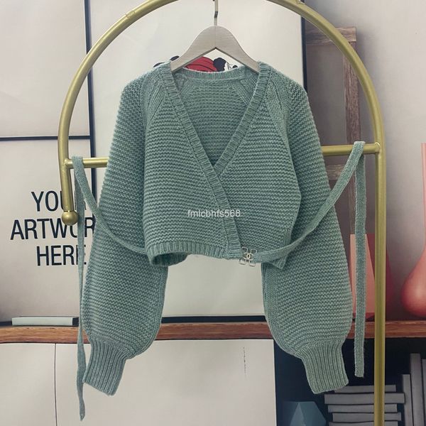 women's knits & tees xiaoxiang autumn and winter v-neck lantern sleeve knitted cardigan small coat metal buckle lace up short, White
women's knits & tees xiaoxiang autumn and winter v-neck lantern sleeve knitted cardigan small coat metal buckle lace up short, White