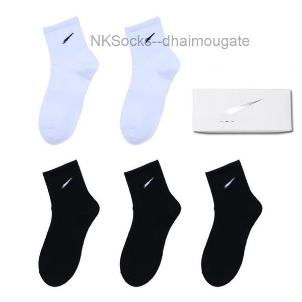men's classic fashion socks gift box stockings hook brand black white gray medium tube sports cotton sweat absorbing sock men women lux
men's classic fashion socks gift box stockings hook brand black white gray medium tube sports cotton sweat absorbing sock men women lux
