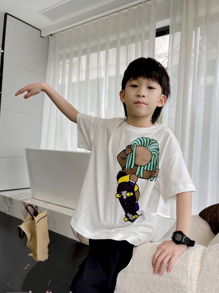 2022 childrens set suit t-shirt boys girls sets kids short sleeve child designer clother with letter sports dreadlocks skate cotton white bl
2022 childrens set suit t-shirt boys girls sets kids short sleeve child designer clother with letter sports dreadlocks skate cotton white bl