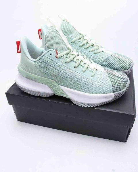 2022 lebron 13ep seal mens basketball shoes gt white black laser blue violet bright crimson green grinch think pink ghost university yellow
2022 lebron 13ep seal mens basketball shoes gt white black laser blue violet bright crimson green grinch think pink ghost university yellow