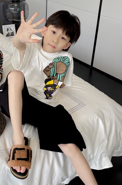 childrens set suit t-shirt boys girls sets kids short sleeve child designer clother sports with letter dreadlocks skate cotton white black
childrens set suit t-shirt boys girls sets kids short sleeve child designer clother sports with letter dreadlocks skate cotton white black