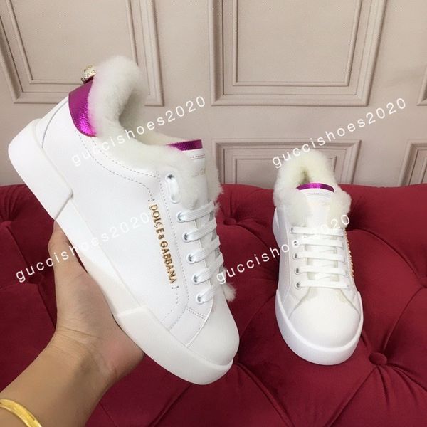 2022 sneaker black calfskin white suede sneaker men women casual shoes designer women flat shoes low lace-up leather size35-45, Black;red
2022 sneaker black calfskin white suede sneaker men women casual shoes designer women flat shoes low lace-up leather size35-45, Black;red