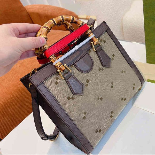 shoulder bags handbag tote women bamboo handle handbag shoulder leather luxury designerbrand crossbody female letter print bucket 0110325, Black;red
shoulder bags handbag tote women bamboo handle handbag shoulder leather luxury designerbrand crossbody female letter print bucket 0110325, Black;red