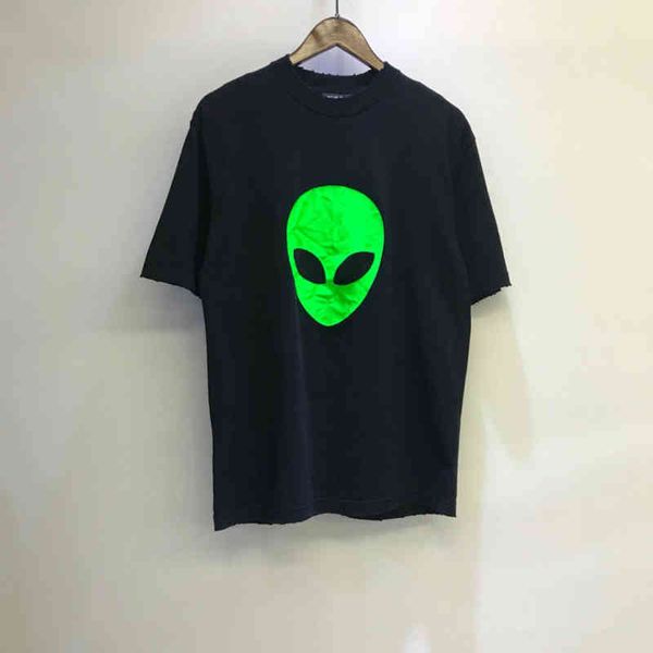 edging balencaigas alien mens t-shirts design short sleeve men's and women's half loose large t-shirt, White;black
edging balencaigas alien mens t-shirts design short sleeve men's and women's half loose large t-shirt, White;black