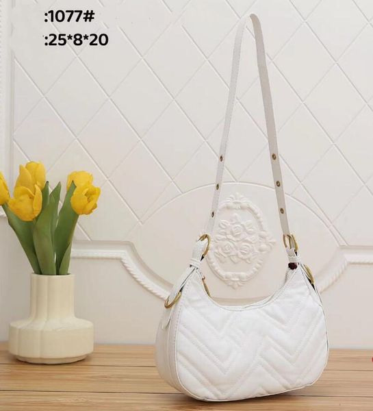 new messenger bag fashion ladies shoulder bag women's bag handbag 
new messenger bag fashion ladies shoulder bag women's bag handbag