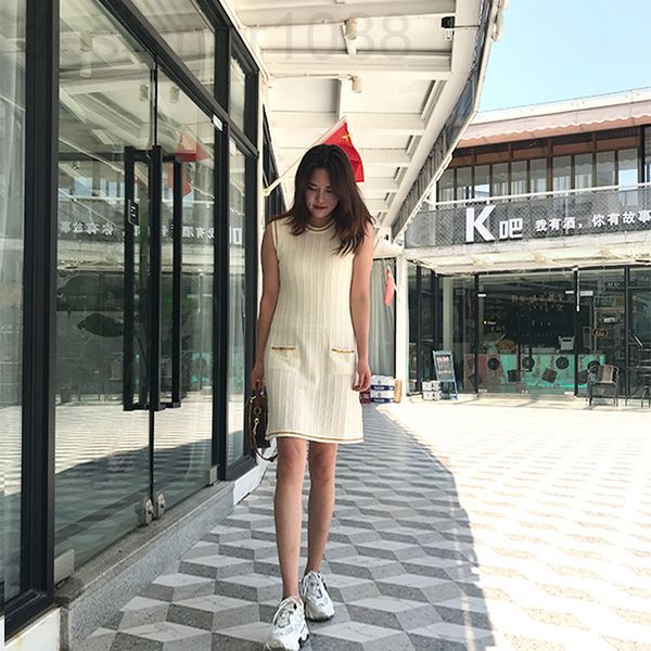 women's knits & tees designer 2021 early autumn new small fragrance chain cashmere knitted twisted rope slim round neck sleeveless dres, White
women's knits & tees designer 2021 early autumn new small fragrance chain cashmere knitted twisted rope slim round neck sleeveless dres, White