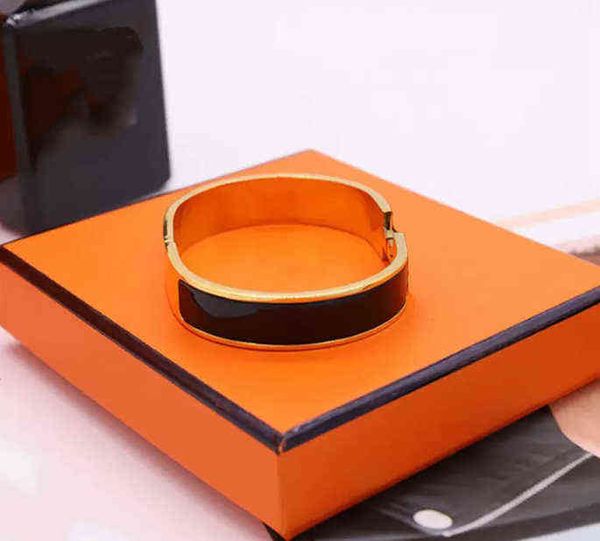 new love bracelets silver bangle fashion men women gold bracelet engagement party designer channel jewelry women with box, Black
new love bracelets silver bangle fashion men women gold bracelet engagement party designer channel jewelry women with box, Black