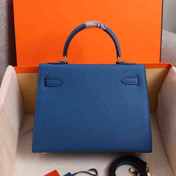 2022 palm print ladies leather handbag menger bag high-end luxury design fashionable and elegant shoulder
2022 palm print ladies leather handbag menger bag high-end luxury design fashionable and elegant shoulder