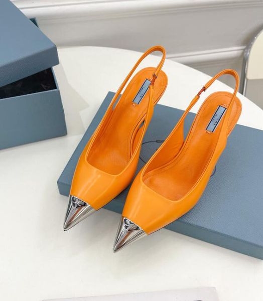 2022 luxury designer sandals iron toe sandals fashion high heels shoes height 7.5cm size35-39, Black
2022 luxury designer sandals iron toe sandals fashion high heels shoes height 7.5cm size35-39, Black