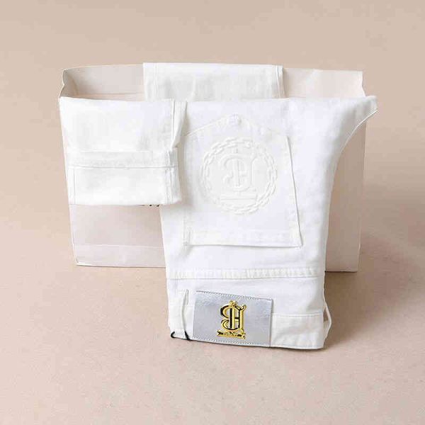 men's clothing brand new fashion brand men's casual white jeans in spring and summer of 2022, Blue
men's clothing brand new fashion brand men's casual white jeans in spring and summer of 2022, Blue