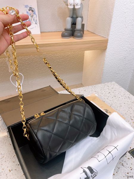 designers shoulder bag luxury tote purse handbag message bags cluth brand classic genuine leather crossbody vintage gold chain size 20cm bla
designers shoulder bag luxury tote purse handbag message bags cluth brand classic genuine leather crossbody vintage gold chain size 20cm bla