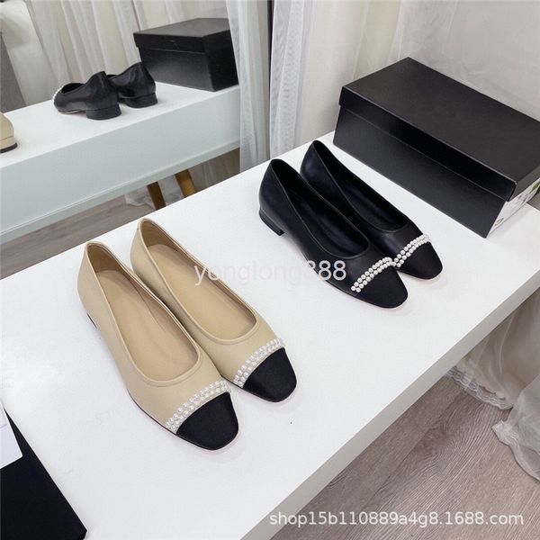 dress shoes style round heel soft leather sandals, Black