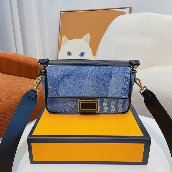designer shoulder bags handbag women baguette bag print letters tote trend crossbody messenger purses wide strap y0731
designer shoulder bags handbag women baguette bag print letters tote trend crossbody messenger purses wide strap y0731
