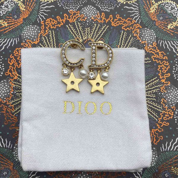 2022 factory wholesale new di home light luxury high sense pearl star tassel small fragrance simple earrings female 1k1a, Golden
2022 factory wholesale new di home light luxury high sense pearl star tassel small fragrance simple earrings female 1k1a, Golden