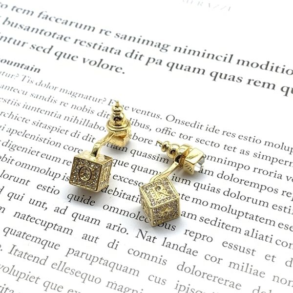 2022 36% off designer jewelry di d family classic suit dice square women full of minority personality small high version earrings, Golden
2022 36% off designer jewelry di d family classic suit dice square women full of minority personality small high version earrings, Golden