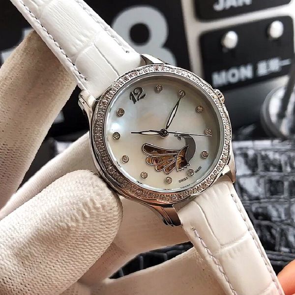 boutique women's watch 32mm mechanical movement 316 stainless steel shell leather with highstrength glass mirror fashion personality wi, Slivery;golden
boutique women's watch 32mm mechanical movement 316 stainless steel shell leather with highstrength glass mirror fashion personality wi, Slivery;golden