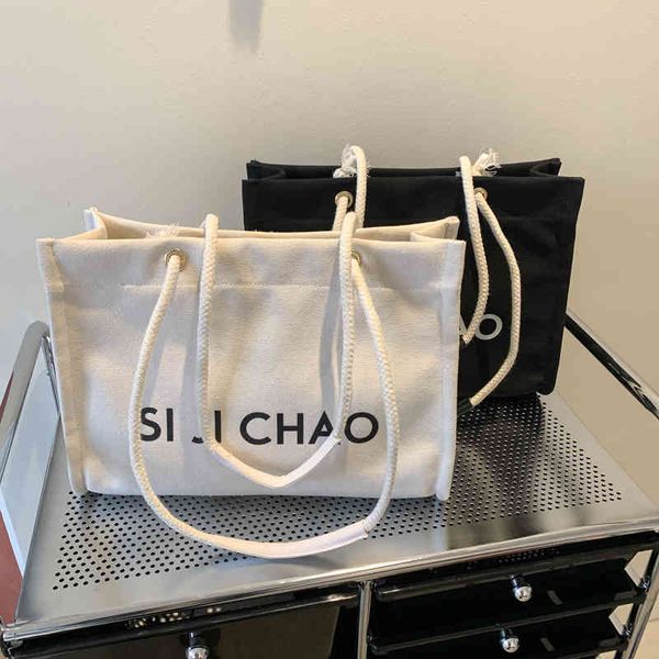 capacity new fashion simple canvas ladies shoulder casual elegant girl messenger bag
capacity new fashion simple canvas ladies shoulder casual elegant girl messenger bag