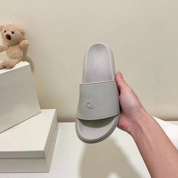 designer slipper man women slippers luxury sandals brand sandals real leather flip flop flats slide casual shoes sneakers boots by brand 198, Black
designer slipper man women slippers luxury sandals brand sandals real leather flip flop flats slide casual shoes sneakers boots by brand 198, Black