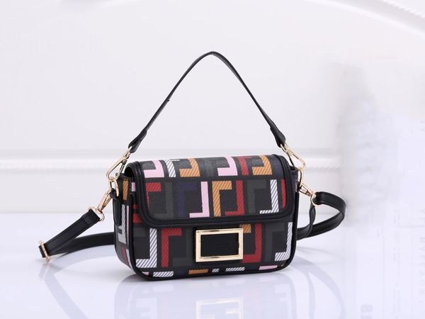 hh tote bag luxurys designer handbags leather crossbody shoulder bags large capacity fashion handbag metal letter strap luxurious designers
hh tote bag luxurys designer handbags leather crossbody shoulder bags large capacity fashion handbag metal letter strap luxurious designers
