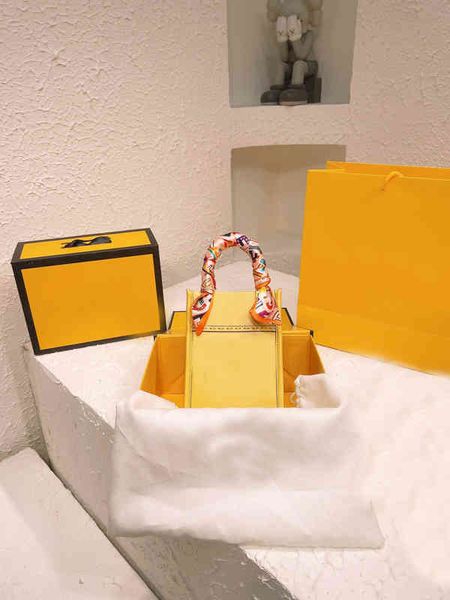vintage bucket bags handbags tote classic weavn fashion leather beach clutch travel lady luxurious female wallet 220401
vintage bucket bags handbags tote classic weavn fashion leather beach clutch travel lady luxurious female wallet 220401