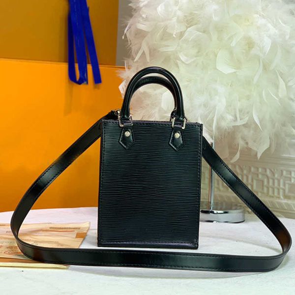 shoulder back bucket bag ladies crossbody handbag mobile phones purse classic messagner leather pouch high quality
shoulder back bucket bag ladies crossbody handbag mobile phones purse classic messagner leather pouch high quality