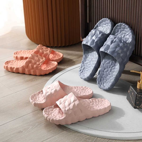 pantoufles à pain à grande étirement, sandales coupées à semelles épaisses pour femmes, conception imperméable, antidérapante et résistante, Black
pantoufles à pain à grande étirement, sandales coupées à semelles épaisses pour femmes, conception imperméable, antidérapante et résistante, Black