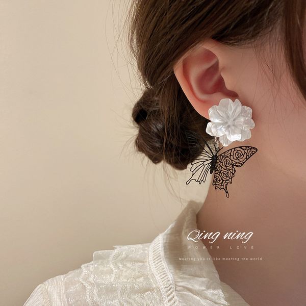 925 silver needle korean dongdaemun fashion new butterfly flower earrings earrings online influencer refined design eardrop, Golden
925 silver needle korean dongdaemun fashion new butterfly flower earrings earrings online influencer refined design eardrop, Golden