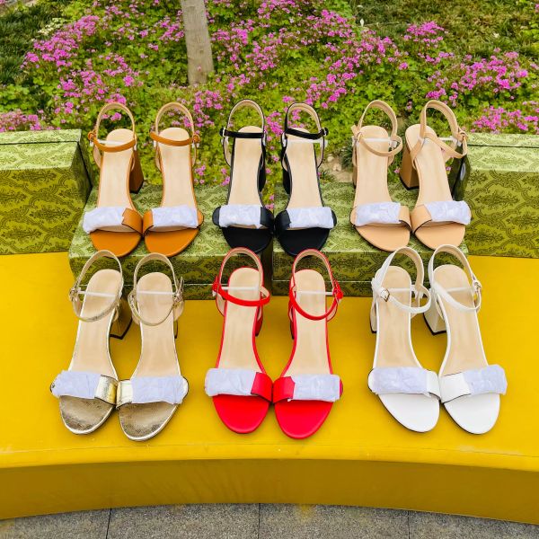 leathers mid-heel sandal women designer flat-heel sandals new luxury leather heels l summer sandals size 34-42, Black
leathers mid-heel sandal women designer flat-heel sandals new luxury leather heels l summer sandals size 34-42, Black