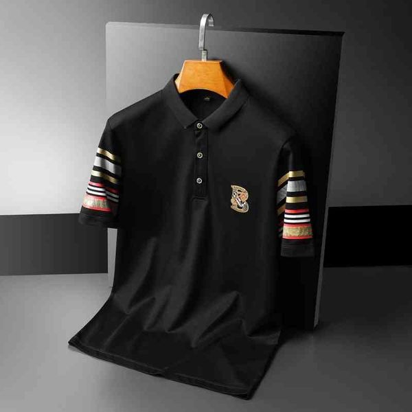 men's clothing brand 2022 summer new men's fashion casual lapel mercerized ground cotton embroidered polo shirt half sleeve, White;black
men's clothing brand 2022 summer new men's fashion casual lapel mercerized ground cotton embroidered polo shirt half sleeve, White;black