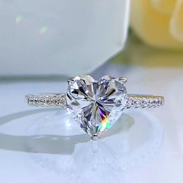 pure silver ring oval fadeless wedding jewelry circlet s925 sterling proposal silver band female non fading luxurious sweet heart diamond en, White
pure silver ring oval fadeless wedding jewelry circlet s925 sterling proposal silver band female non fading luxurious sweet heart diamond en, White