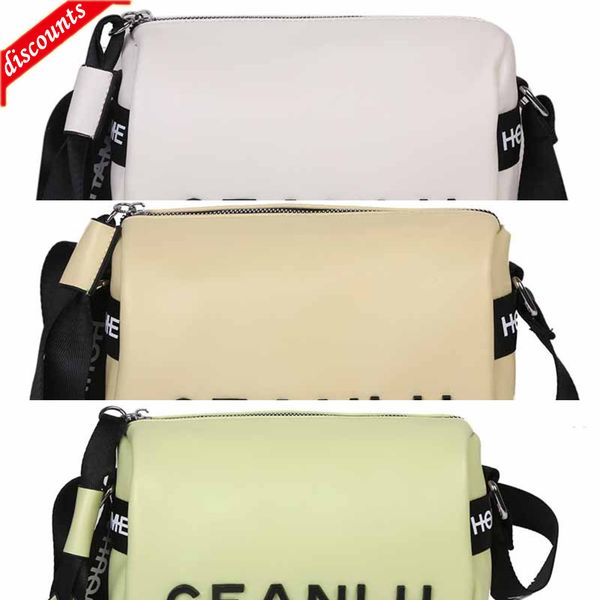 letter women new women's simple wide belt single fashion quality shoulder messenger bag lady handbags
letter women new women's simple wide belt single fashion quality shoulder messenger bag lady handbags