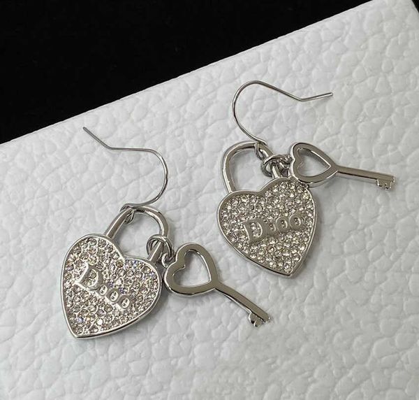unique silver heart charm dangle earing hook earrings for women lady party wedding couples lovers gift engagement jewelry for bride with box
unique silver heart charm dangle earing hook earrings for women lady party wedding couples lovers gift engagement jewelry for bride with box