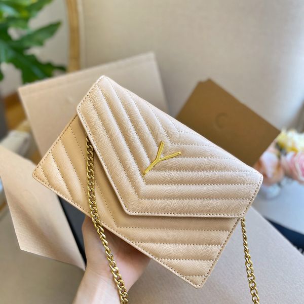 luxury 22ss designer fashion cross body bags classic caviar v pattern design envelope bag temperament atmospheric casual versatile shoulder
luxury 22ss designer fashion cross body bags classic caviar v pattern design envelope bag temperament atmospheric casual versatile shoulder